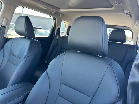 Used 2026 Nissan Rogue SV w/ SV Premium Package image 16