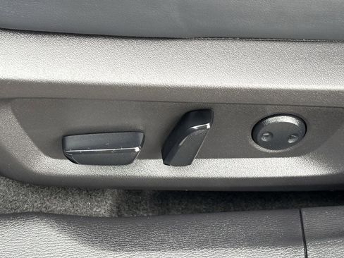 New 2026 Nissan Rogue SL AWD/4WD image 19