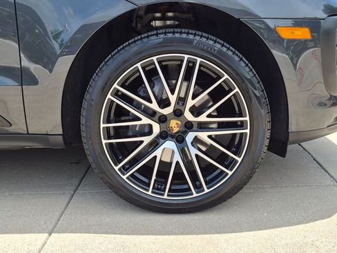 Certified 2026 Porsche Macan AWD/4WD image 27