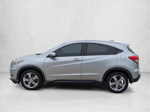 Used 2017 Honda HR-V EX-L image 9