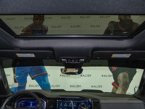 Used 2022 Chevrolet Silverado 1500 ZR2 w/ Technology Package image 14