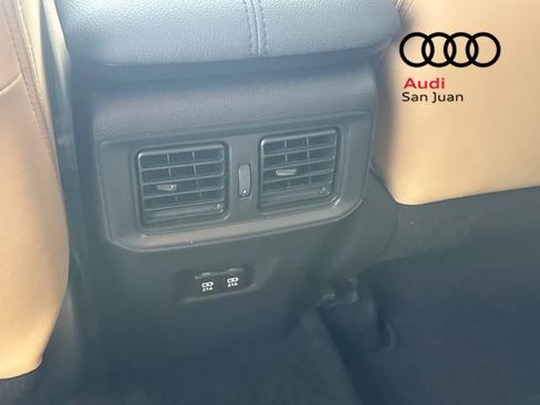 Used 2020 Toyota RAV4 Limited FWD image 29