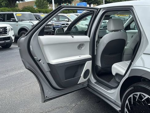 Used 2024 Hyundai Ioniq 5 Limited AWD/4WD image 27