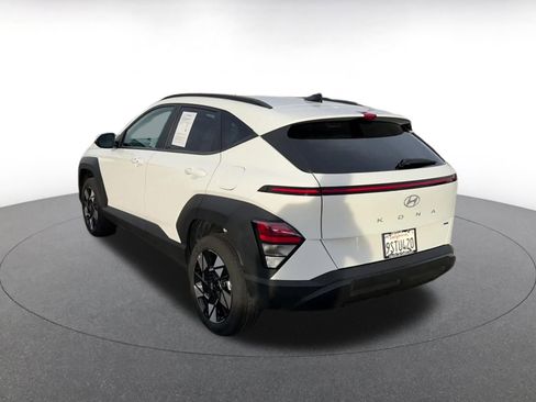 Used 2025 Hyundai Kona SEL image 11