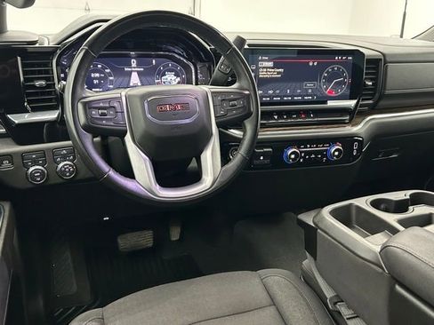 Used 2024 GMC Sierra 2500 SLE w/ SLE Convenience Package image 25