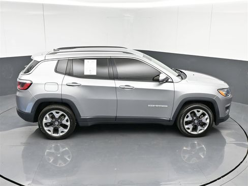 Used 2020 Jeep Compass Limited image 24