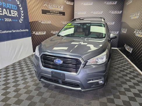 Used 2019 Subaru Ascent Touring w/ Popular Package #3 AWD/4WD image 3