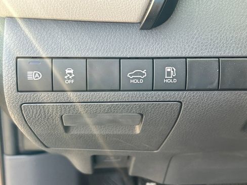 Used 2023 Toyota Camry LE image 23