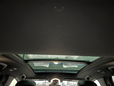 Used 2017 Porsche Macan image 28