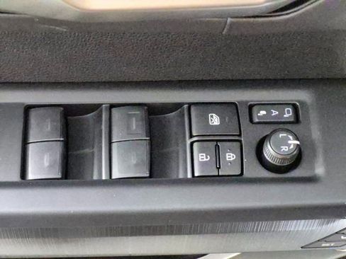 New 2026 Toyota Tundra Platinum image 14