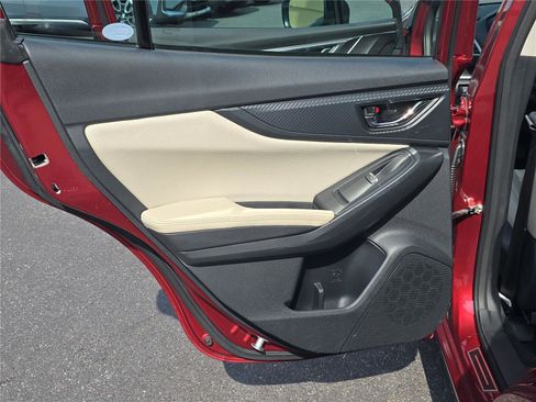 Used 2021 Subaru Impreza 2.0i Limited image 9