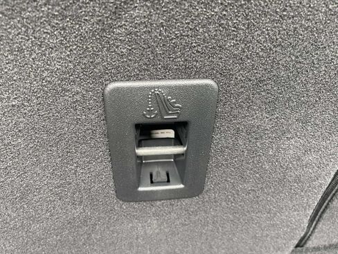 Used 2025 Lincoln Corsair FWD image 5