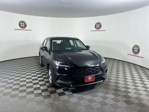 Used 2025 Honda HR-V LX image 17