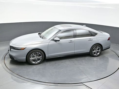 Used 2025 Honda Accord EX-L image 33