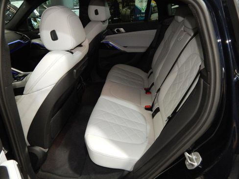 Used 2023 BMW X6 xDrive40i w/ M Sport Package image 27