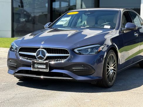 Used 2025 Mercedes-Benz C 300 Sedan image 3