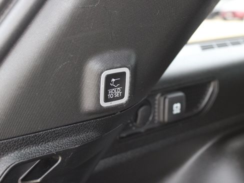 Used 2023 Jeep Grand Cherokee Altitude AWD/4WD image 40