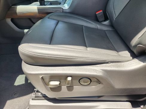 Used 2025 GMC Sierra 1500 SLT RWD image 24