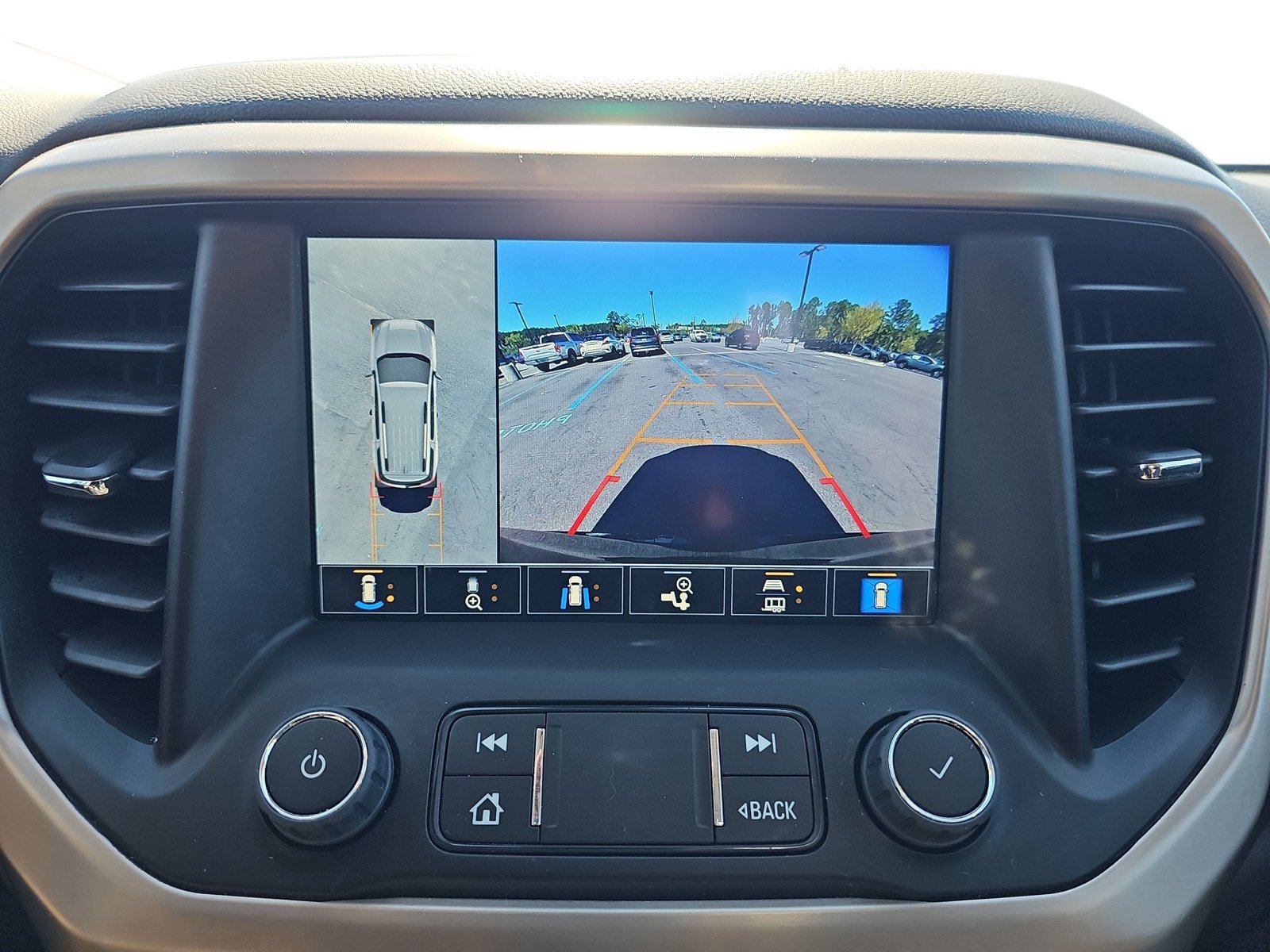Used 2023 GMC Acadia Denali w/ Denali Ultimate Package FWD image 20