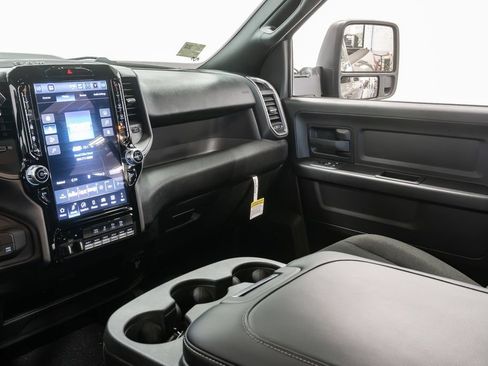 New 2027 RAM 2500 Tradesman AWD/4WD image 11