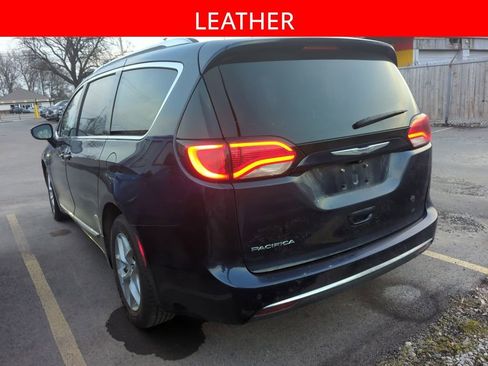 Used 2019 Chrysler Pacifica Touring-L Plus w/ Advanced Safetytec Group image 4