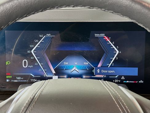 Used 2025 BMW X5 xDrive40i w/ Parking Assistance Package image 12