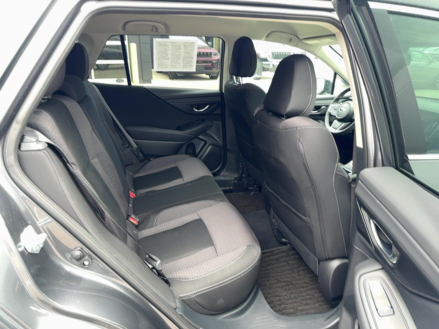 Used 2025 Subaru Outback Premium AWD/4WD image 20