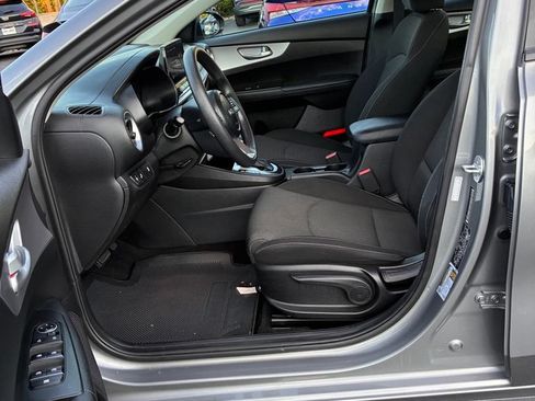 Used 2023 Kia Forte LXS w/ LXS Technology Package FWD image 21