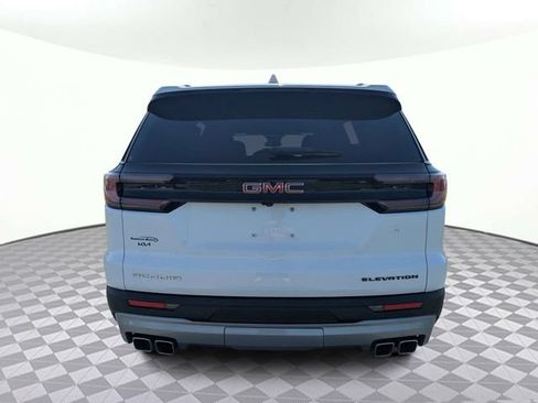 Used 2025 GMC Acadia Elevation FWD image 4