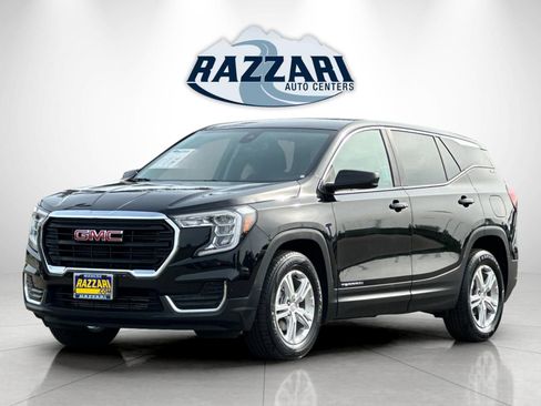Used 2024 GMC Terrain SLE image 7