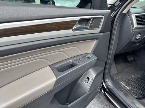 Used 2021 Volkswagen Atlas SE FWD image 6