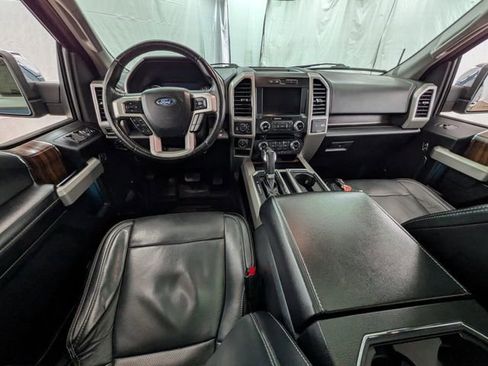 Used 2017 Ford F150 Lariat w/ Equipment Group 502A Luxury image 13