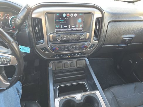 Used 2018 GMC Sierra 2500 Denali image 23