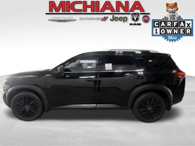 Used 2025 Nissan Pathfinder SL w/ SL Premium Package AWD/4WD image 1