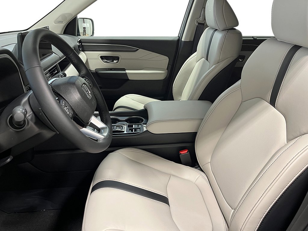 New 2026 Honda Pilot Touring image 18