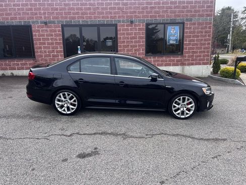 Used 2014 Volkswagen Jetta GLI FWD image 6
