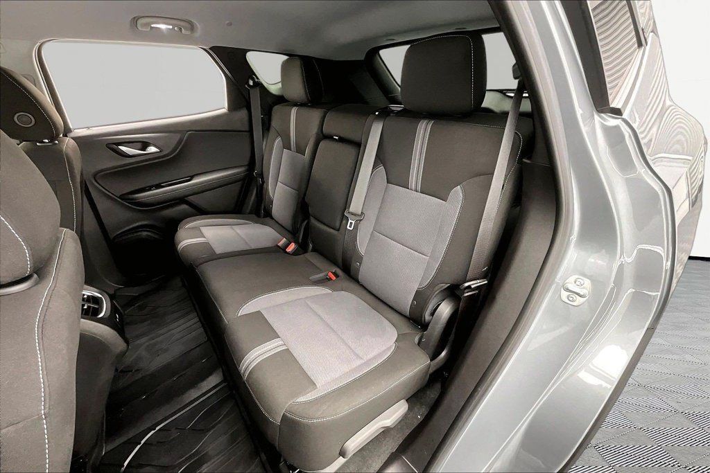 Used 2024 Chevrolet Blazer LT w/ Convenience Package FWD image 26