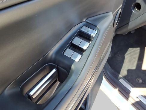 Used 2025 Lincoln Navigator Reserve w/ Jet Appearance Package image 16