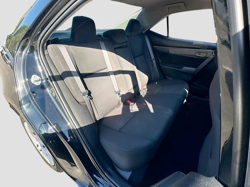 Used 2019 Toyota Corolla LE FWD image 24