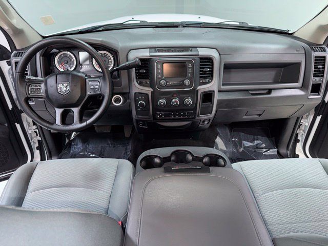 Used 2017 RAM 3500 Tradesman w/ Chrome Appearance Group AWD/4WD image 2