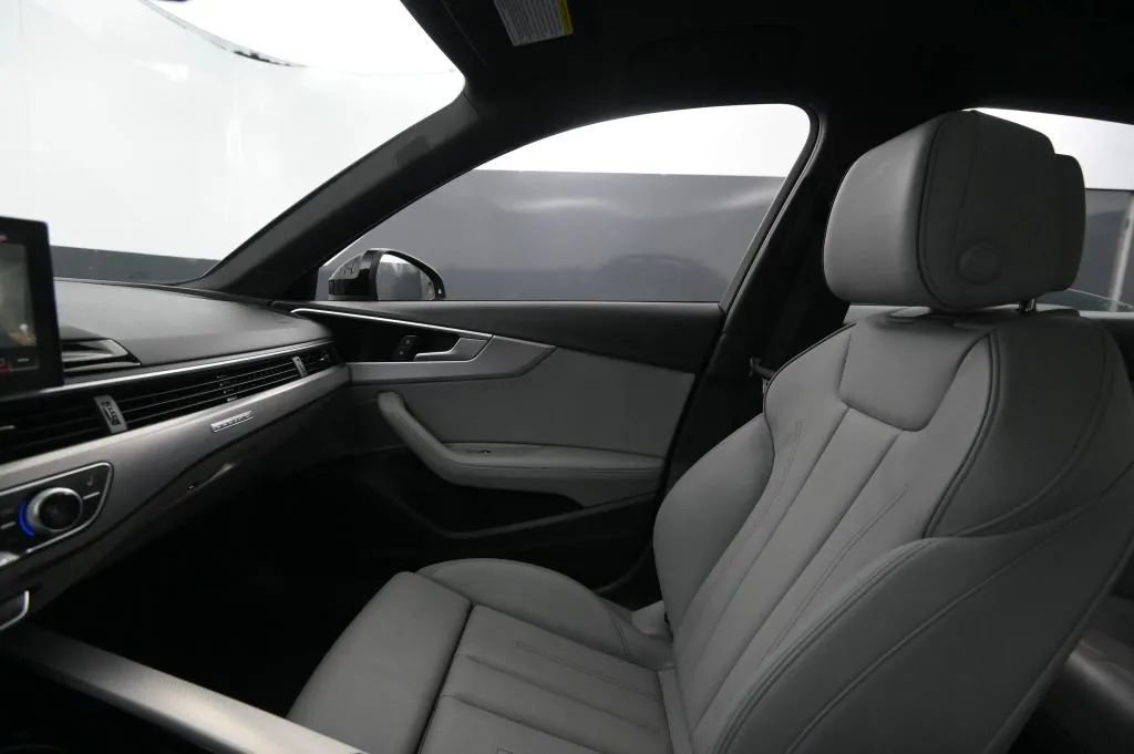 Used 2022 Audi A4 2.0T Premium Plus w/ Premium Plus Package AWD/4WD image 29