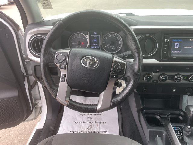 Used 2017 Toyota Tacoma SR5 w/ Tow Package AWD/4WD image 23