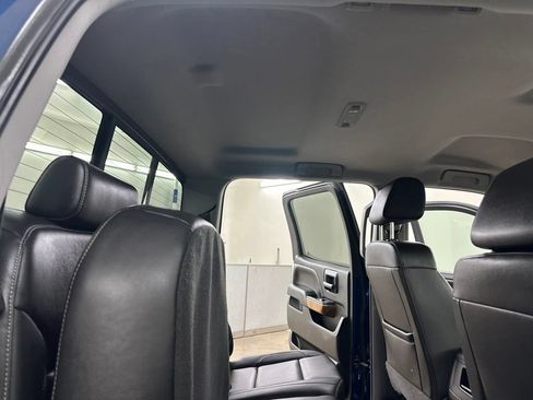 Used 2018 Chevrolet Silverado 1500 LTZ w/ Sport Package AWD/4WD image 30