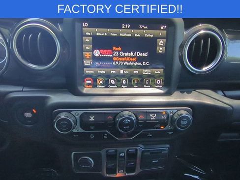 Used 2022 Jeep Wrangler Unlimited Sahara AWD/4WD image 21