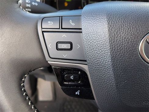 Certified 2025 Toyota Camry SE image 17