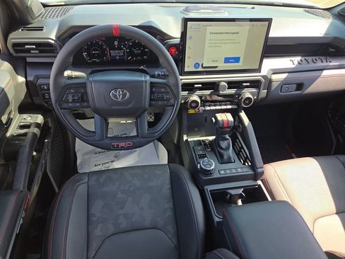 Used 2025 Toyota Tacoma TRD Pro AWD/4WD image 8