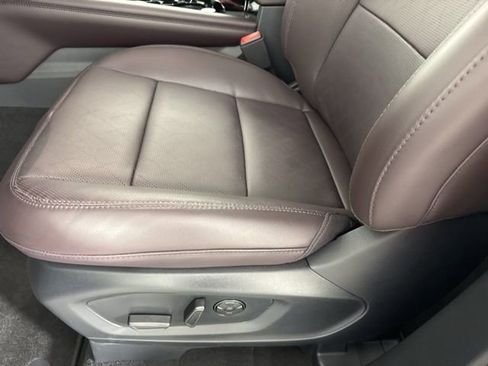 New 2026 Ford Explorer Platinum image 16