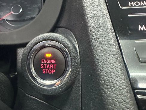 Used 2016 Subaru Forester 2.0XT Touring w/ Eyesight & Navigation System image 25