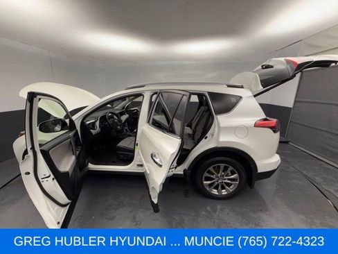 Used 2018 Toyota RAV4 Limited w/ Advanced Technology Package AWD/4WD image 27