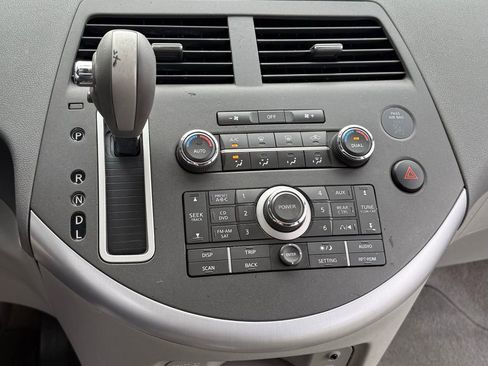 Used 2009 Nissan Quest SE w/ Seat Pkg image 25